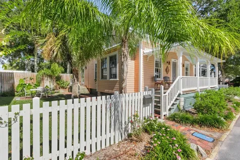 16 Locust Street St Augustine FL 32084