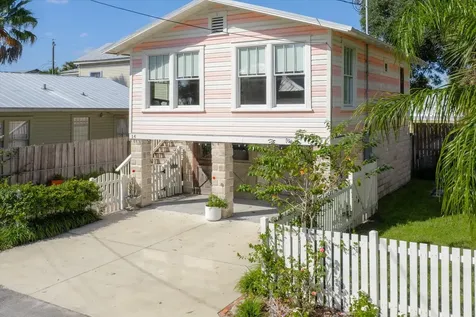 16 Locust Street St Augustine FL 32084