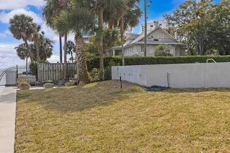 505 Lancaster Street Jacksonville FL 32204-4136