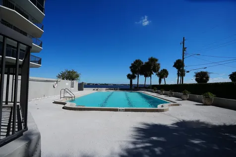 505 Lancaster Street Jacksonville FL 32204-4136