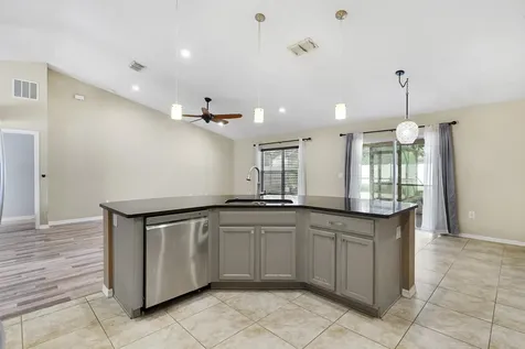 10 Rolling Place Palm Coast FL 32164