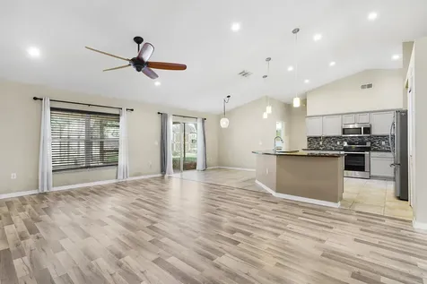 10 Rolling Place Palm Coast FL 32164