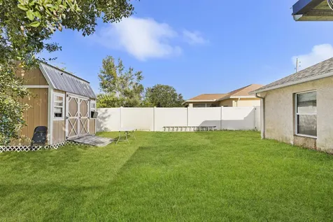 10 Rolling Place Palm Coast FL 32164