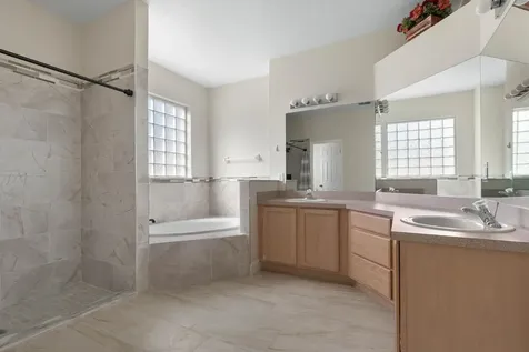 38 Brewster Lane Palm Coast FL 32137