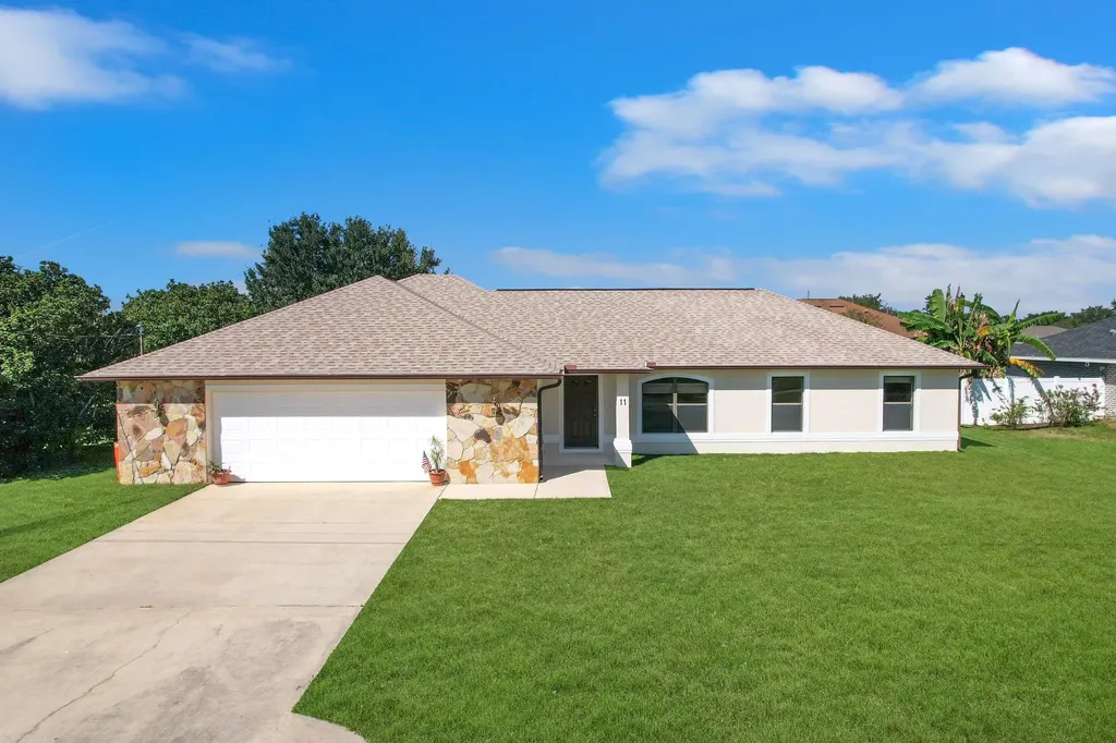 11 Lytton Lane Palm Coast FL 32137