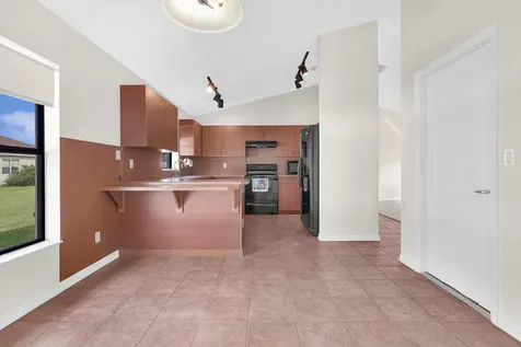 11 Lytton Lane Palm Coast FL 32137