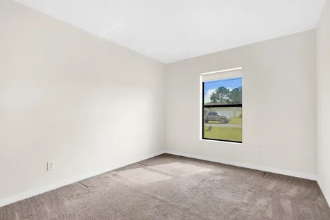 11 Lytton Lane Palm Coast FL 32137