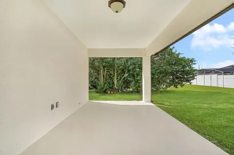 11 Lytton Lane Palm Coast FL 32137