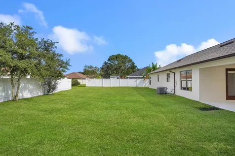 11 Lytton Lane Palm Coast FL 32137