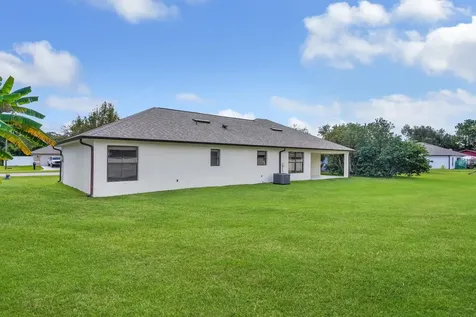 11 Lytton Lane Palm Coast FL 32137