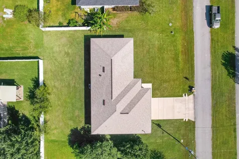 11 Lytton Lane Palm Coast FL 32137