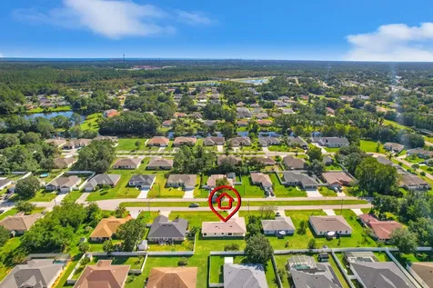 11 Lytton Lane Palm Coast FL 32137