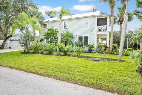 2500 Hydrangea Street St Augustine FL 32080