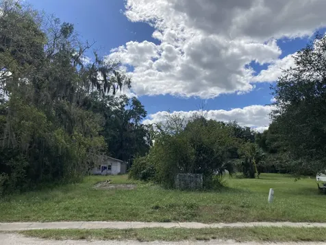 111 W Oak Street Palatka FL 32177