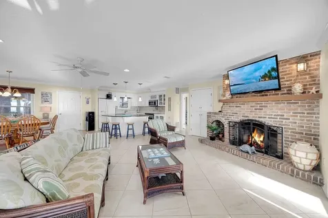 1498 S Fletcher Avenue Fernandina Beach FL 32034