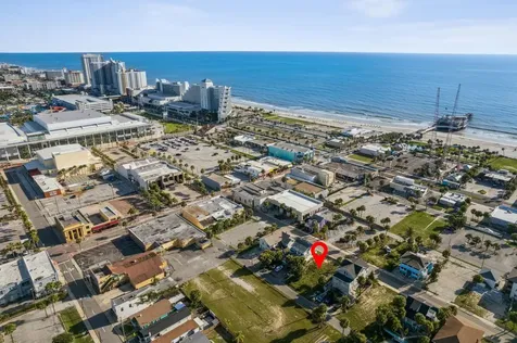 24 S Grandview Avenue Daytona Beach FL 32118