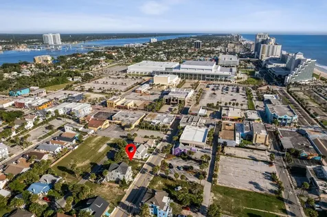 24 S Grandview Avenue Daytona Beach FL 32118