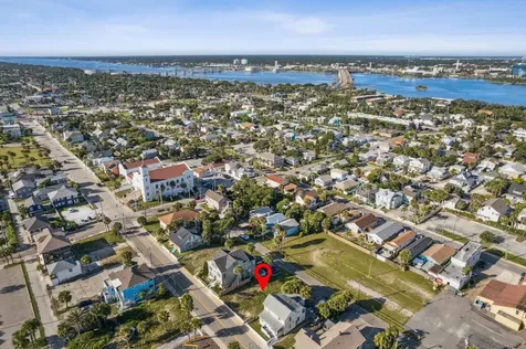 24 S Grandview Avenue Daytona Beach FL 32118