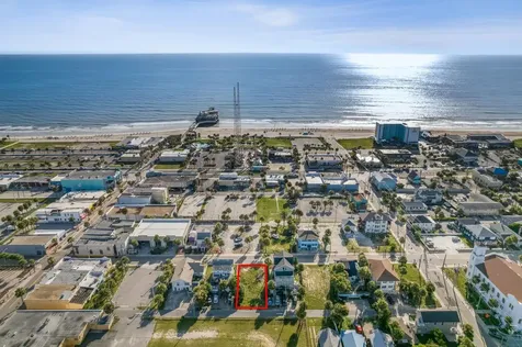 24 S Grandview Avenue Daytona Beach FL 32118
