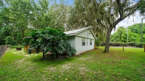 112 River Road Drive Palatka FL 32177