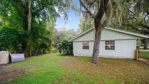 112 River Road Drive Palatka FL 32177