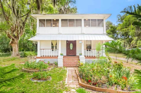 615 Crill Avenue Palatka FL 32177