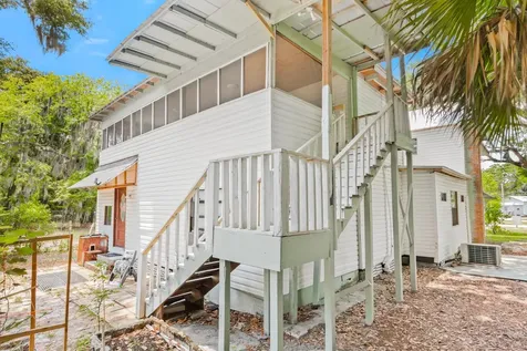 615 Crill Avenue Palatka FL 32177