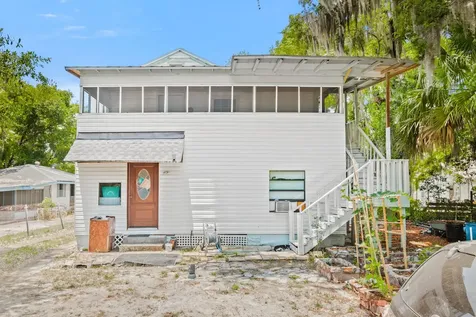 615 Crill Avenue Palatka FL 32177
