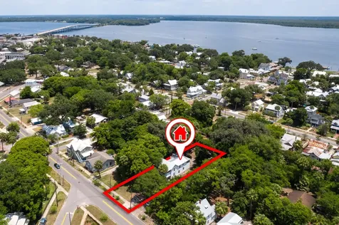 615 Crill Avenue Palatka FL 32177