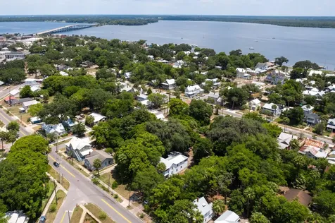 615 Crill Avenue Palatka FL 32177