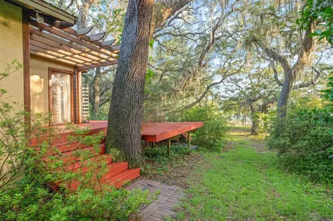 219 N Cooper Lake Drive Interlachen FL 32148