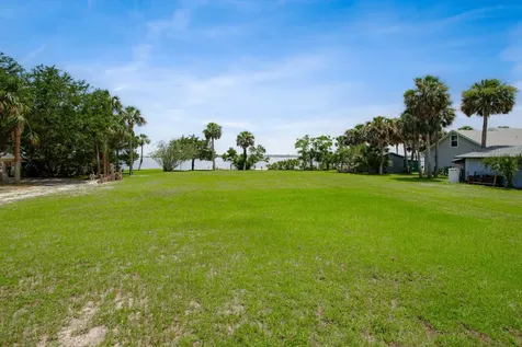 8912 Heckscher Jacksonville FL 32226