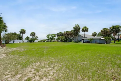 8912 Heckscher Jacksonville FL 32226