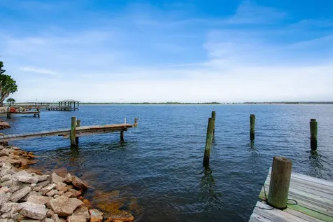 8912 Heckscher Jacksonville FL 32226