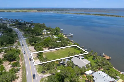8912 Heckscher Jacksonville FL 32226