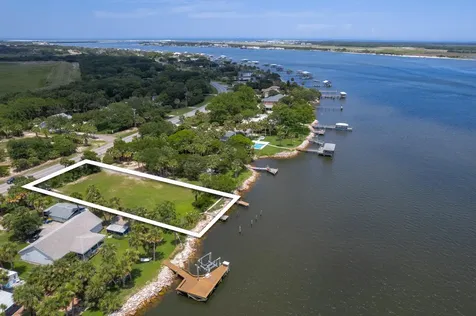 8912 Heckscher Jacksonville FL 32226