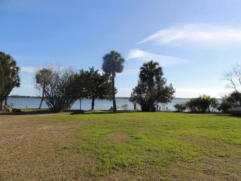 8912 Heckscher Jacksonville FL 32226