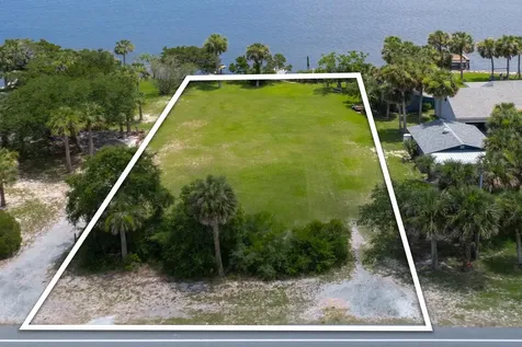 8912 Heckscher Jacksonville FL 32226