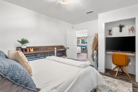 2970 Lewis Speedway St Augustine FL 32084