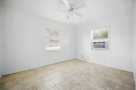 828 & 910 N 2nd Street Jacksonville Beach FL 32250