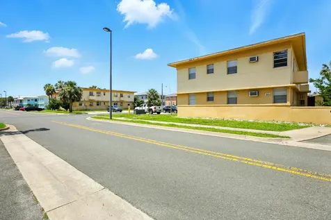 828 & 910 N 2nd Street Jacksonville Beach FL 32250