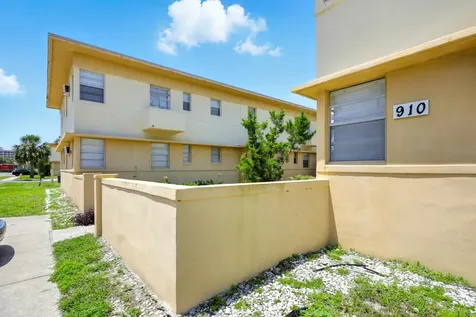 828 & 910 N 2nd Street Jacksonville Beach FL 32250