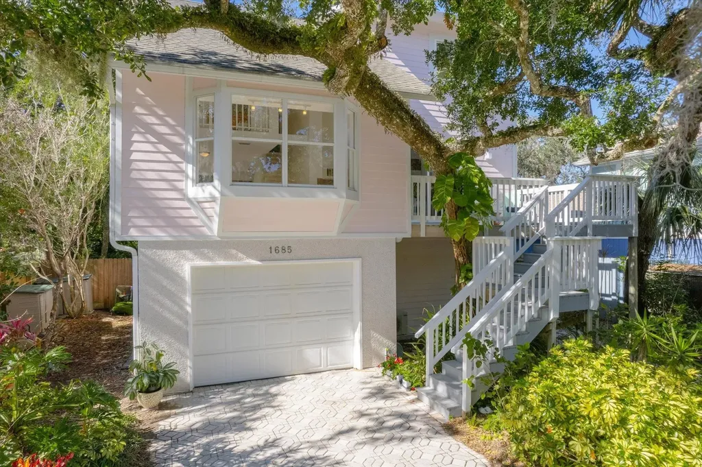 1685 Santander Street St Augustine FL 32080