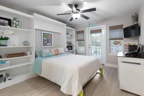 35 Smiling Fish Palm Coast FL 32137