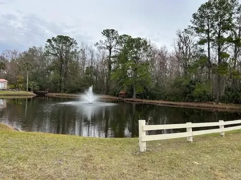 102 Pine Lake Drive Satsuma FL 32189