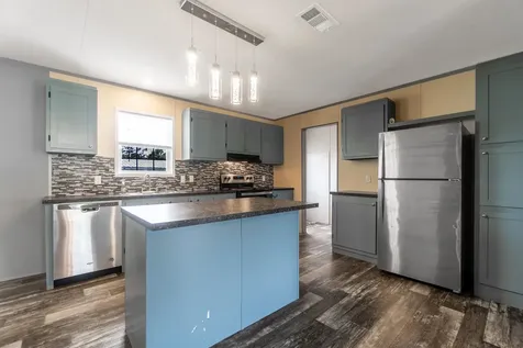 102 Pine Lake Drive Satsuma FL 32189