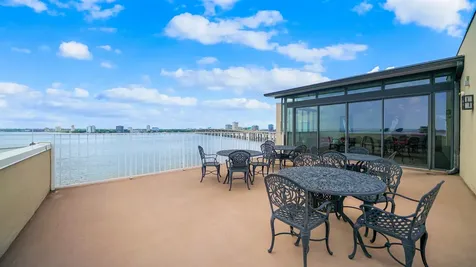 1592 Le Baron Avenue Jacksonville FL 32207