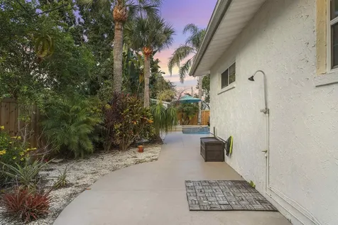 5436 4th Street St Augustine FL 32080