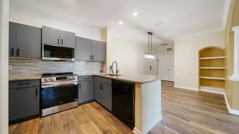 8290 Gate Parkway Jacksonville FL 32216