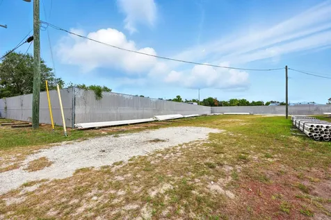 110 N State Road 19 Palatka FL 32177